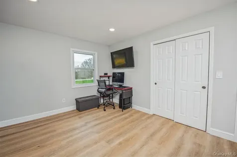 22 Valkill Drive Poughkeepsie NY 12601