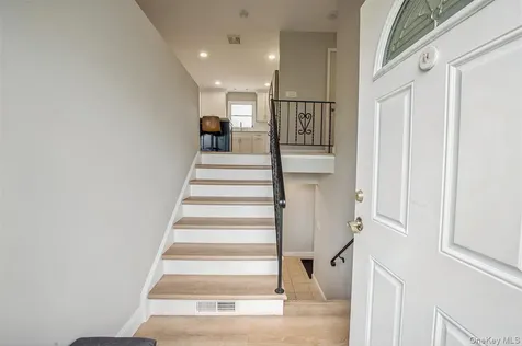 22 Valkill Drive Poughkeepsie NY 12601