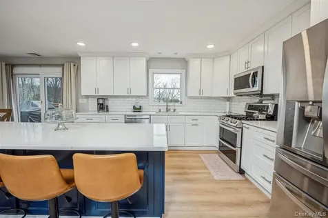 22 Valkill Drive Poughkeepsie NY 12601