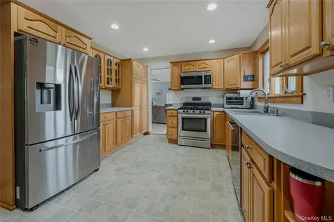 130 Tasker Lane Greenport NY 11944