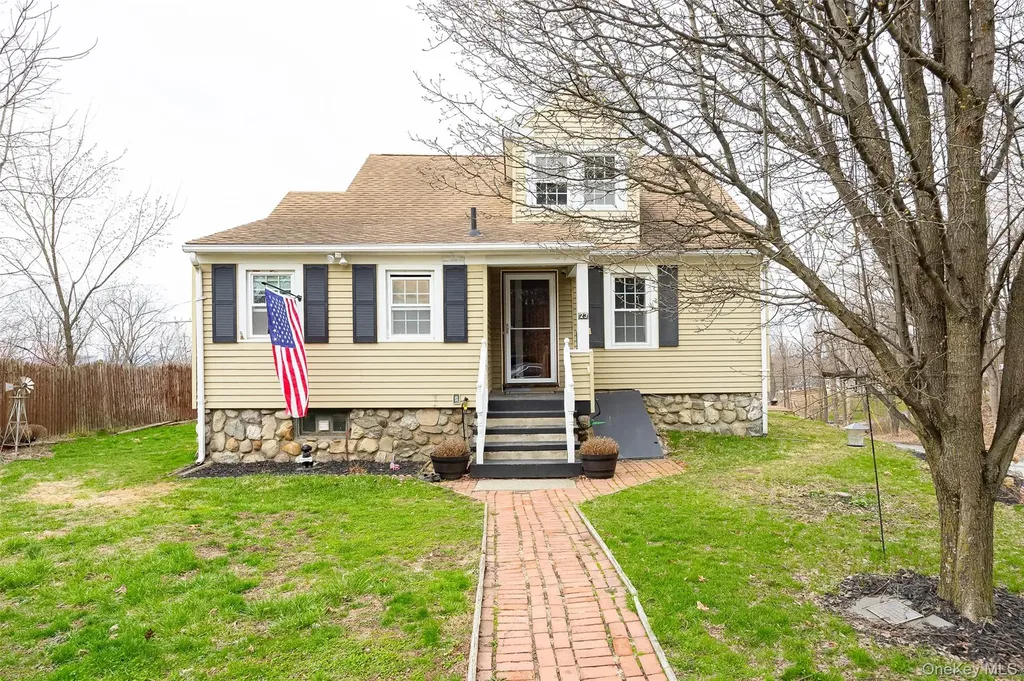 23 Howard Road Poughkeepsie NY 12603