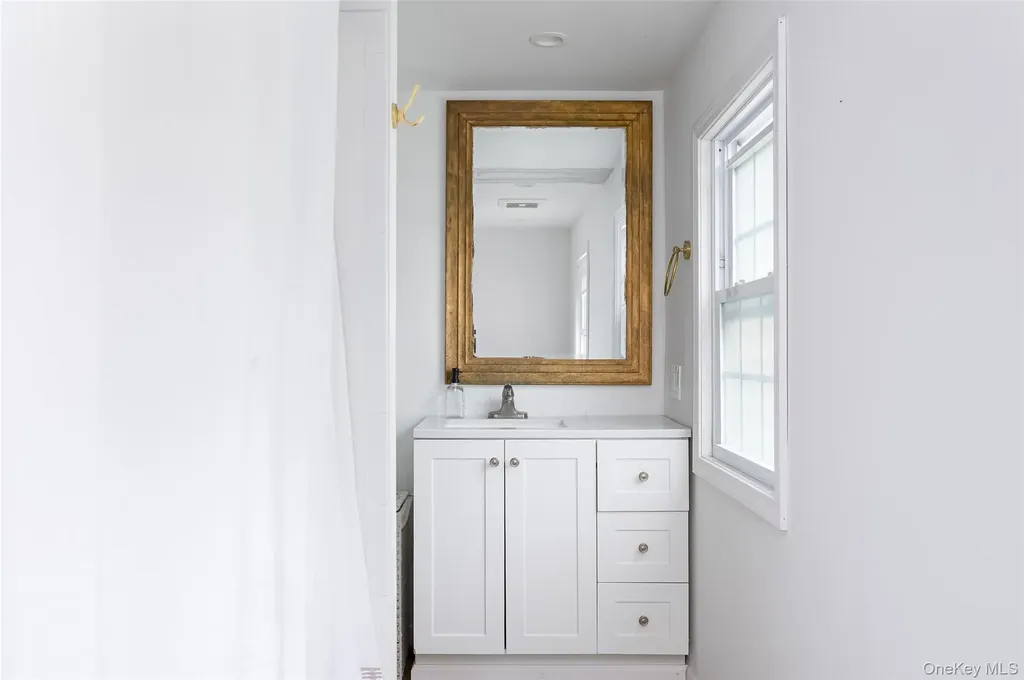 23 Howard Road Poughkeepsie NY 12603