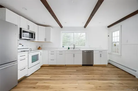 23 Howard Road Poughkeepsie NY 12603