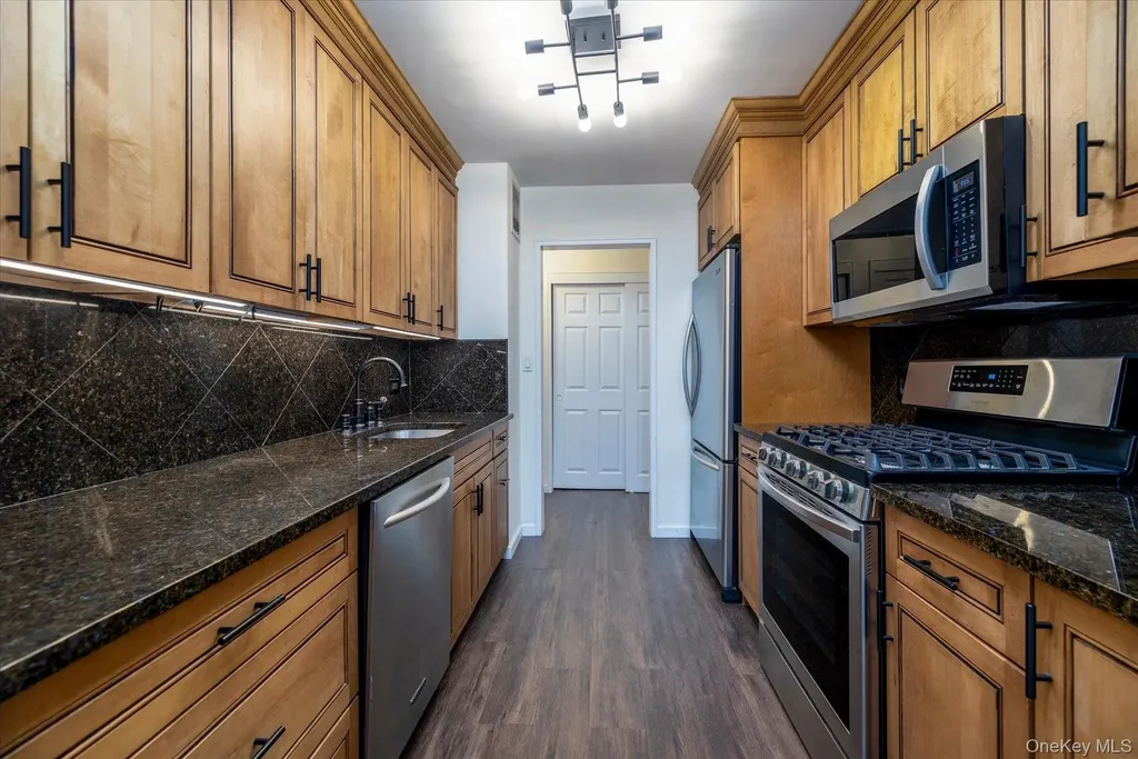 430 Shore Road Long Beach NY 11561