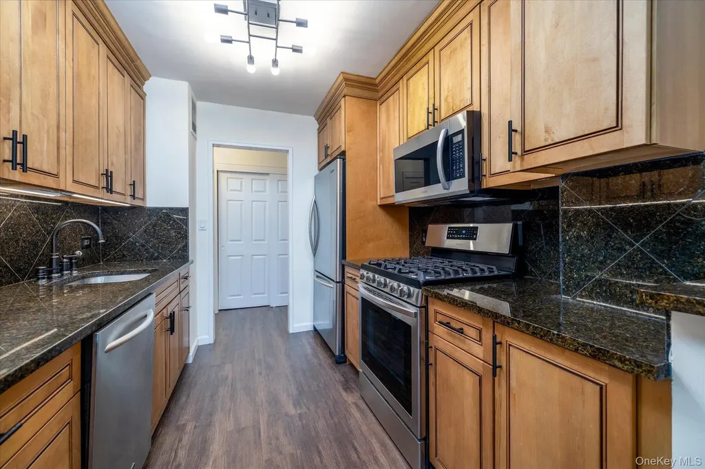 430 Shore Road Long Beach NY 11561