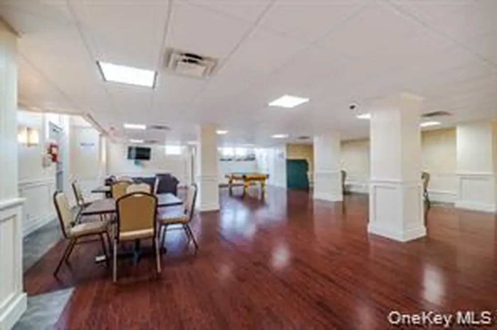 430 Shore Road Long Beach NY 11561