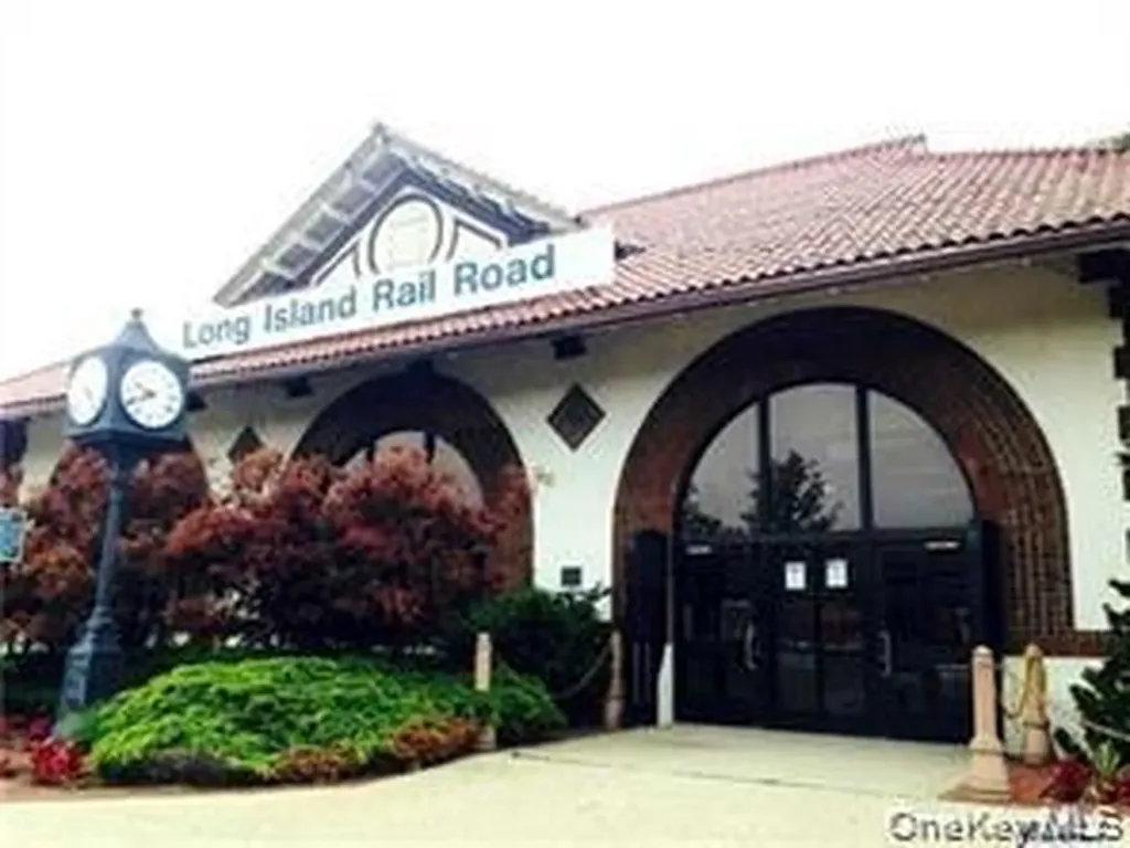 430 Shore Road Long Beach NY 11561
