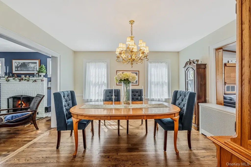33 Harding Avenue Lynbrook NY 11563