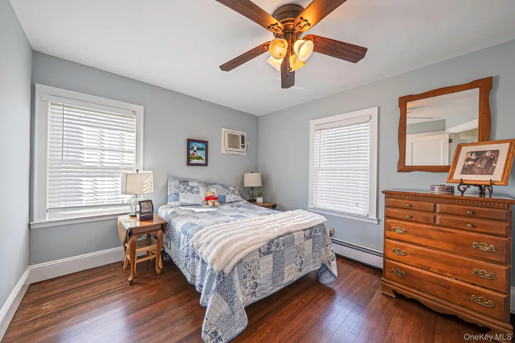 33 Harding Avenue Lynbrook NY 11563