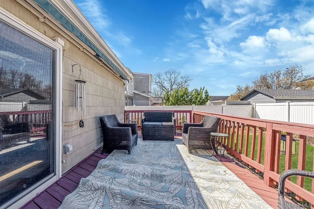 33 Harding Avenue Lynbrook NY 11563