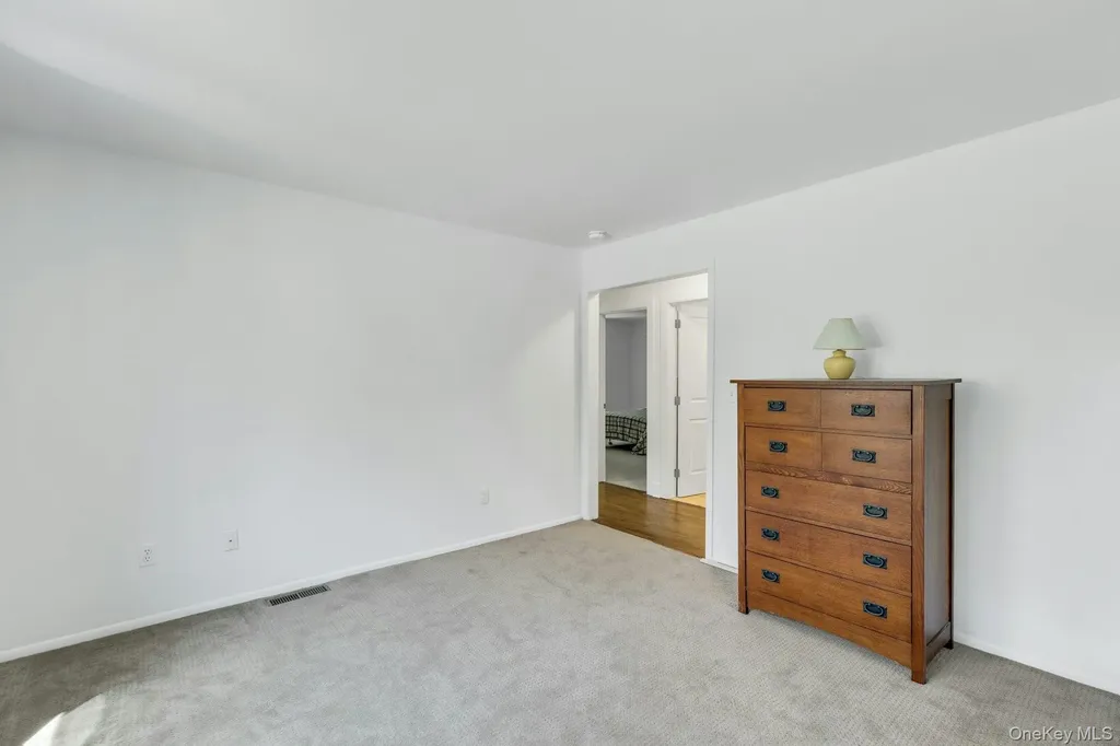 3 Quail Run Hampton Bays NY 11946