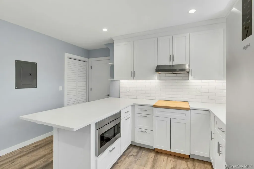 3 Quail Run Hampton Bays NY 11946