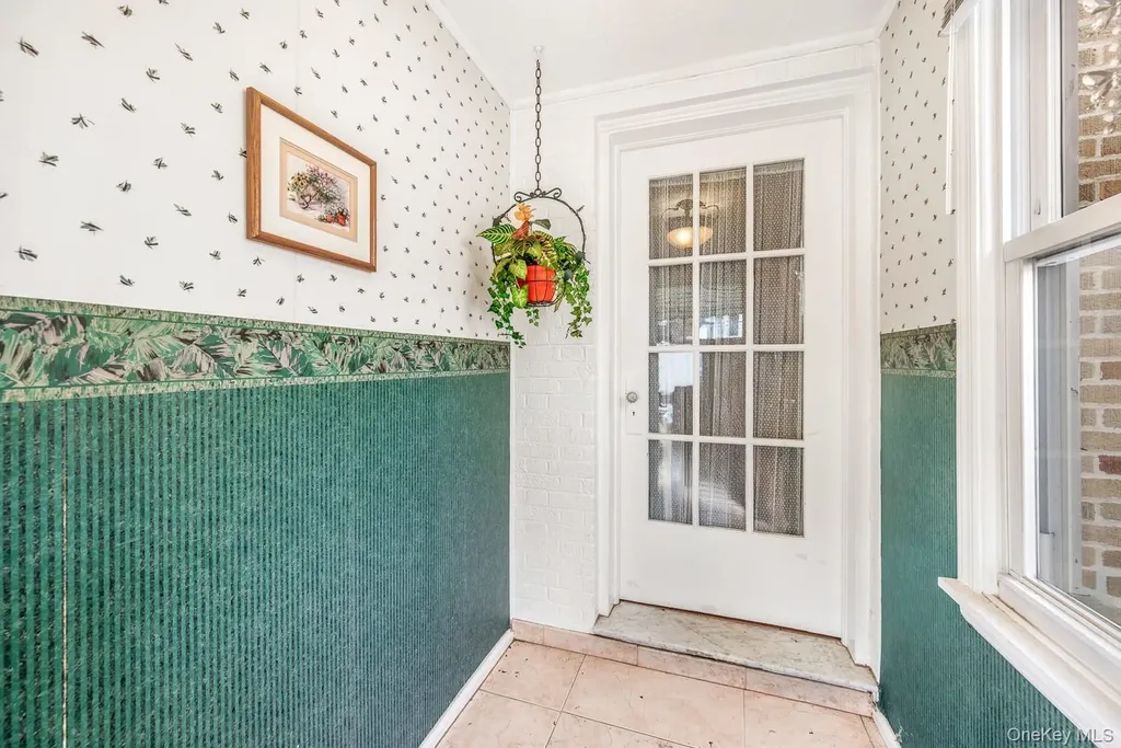 1918 Ditmars Boulevard Astoria NY 11105