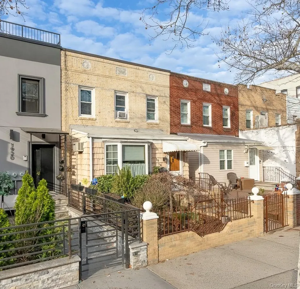 1918 Ditmars Boulevard Astoria NY 11105