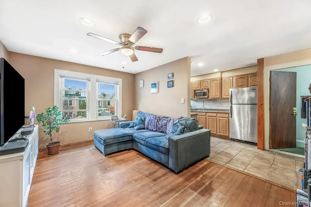 1918 Ditmars Boulevard Astoria NY 11105