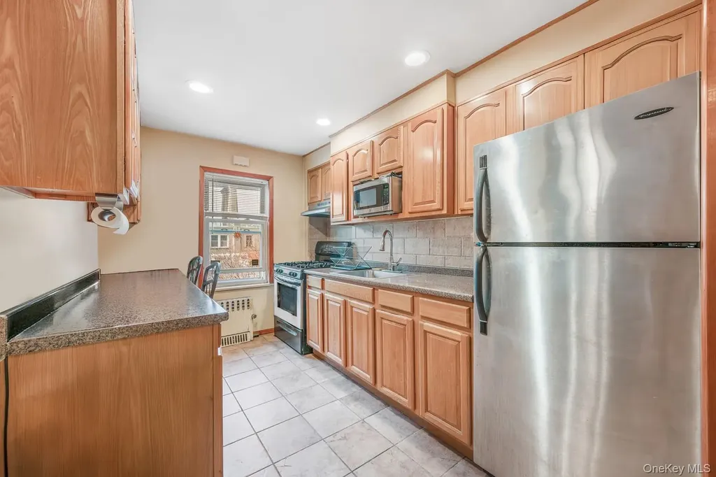 1918 Ditmars Boulevard Astoria NY 11105