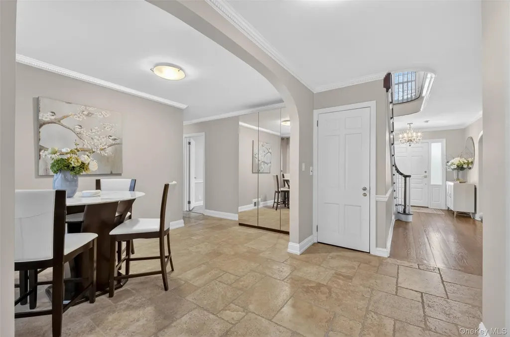 24 Wensley Drive Great Neck NY 11021