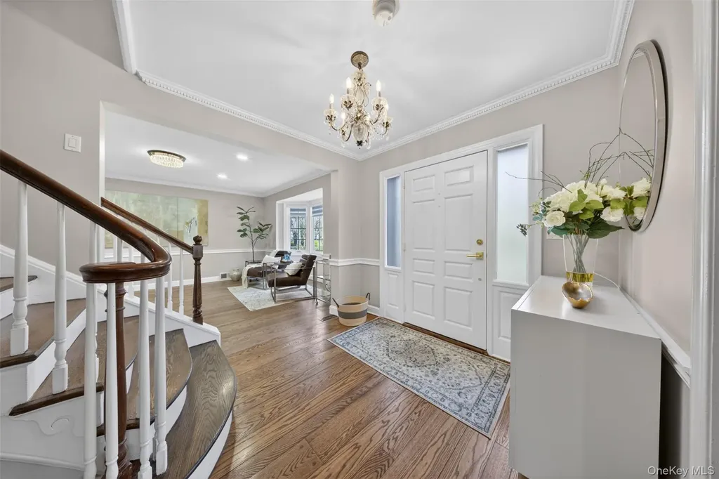 24 Wensley Drive Great Neck NY 11021