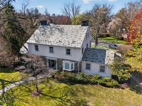 24 Wensley Drive Great Neck NY 11021