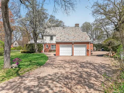 24 Wensley Drive Great Neck NY 11021