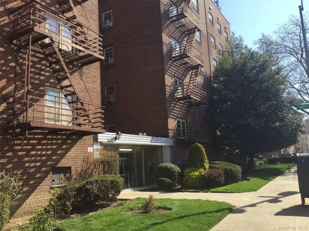 144-75 Melbourne Avenue Flushing NY 11367