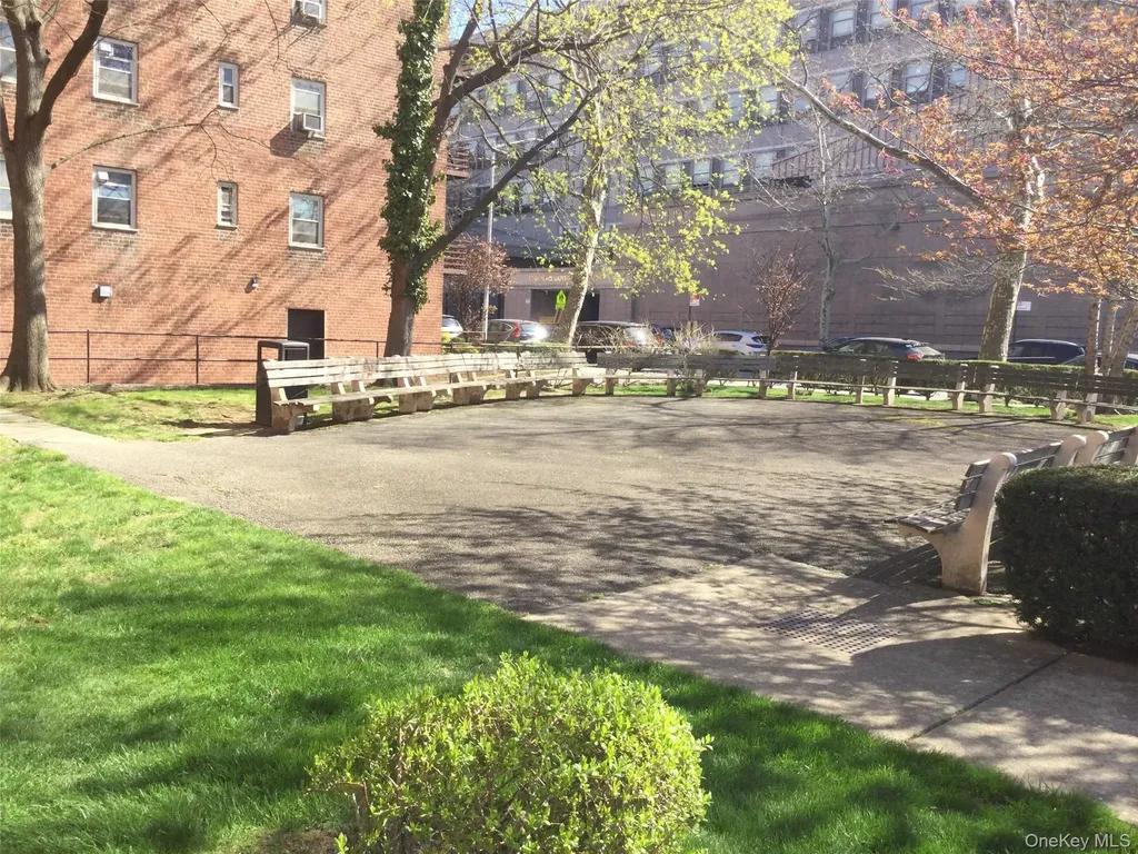 144-75 Melbourne Avenue Flushing NY 11367