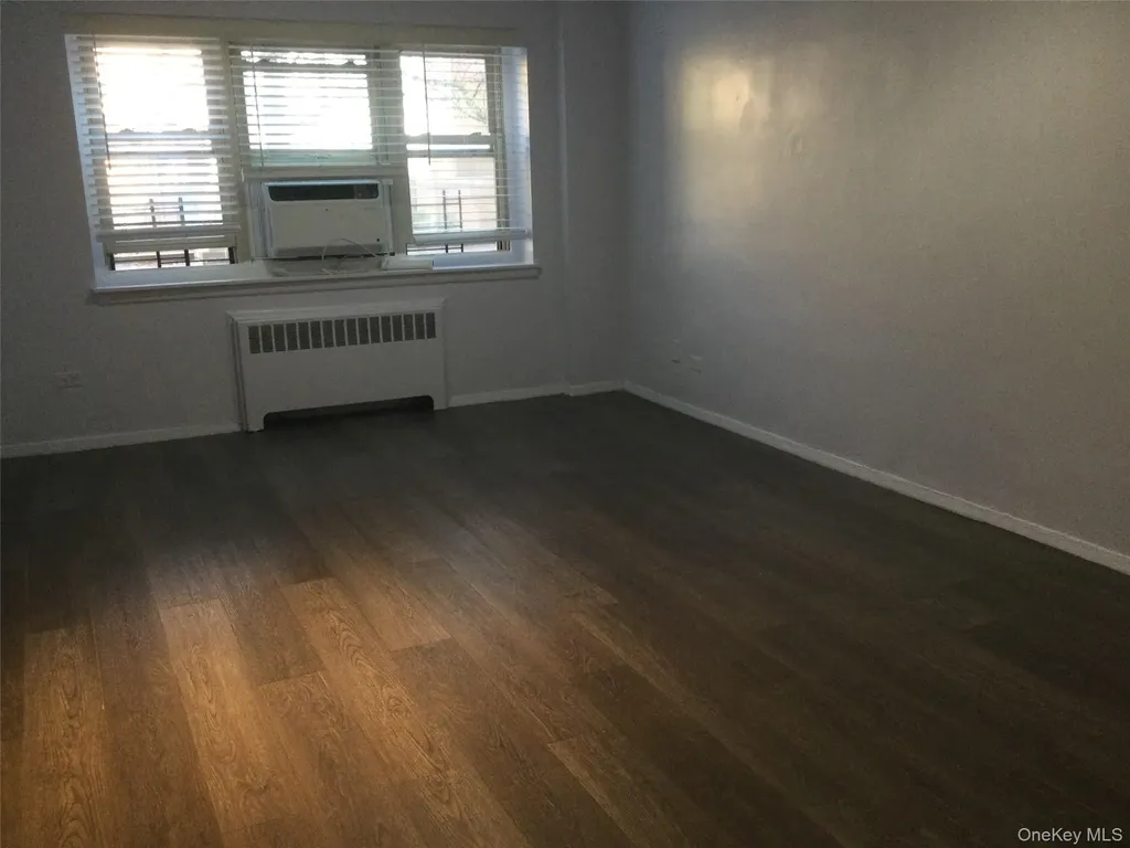 144-75 Melbourne Avenue Flushing NY 11367