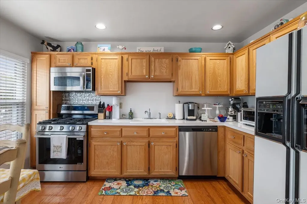 9 Eastern Drive New Hyde Park NY 11040