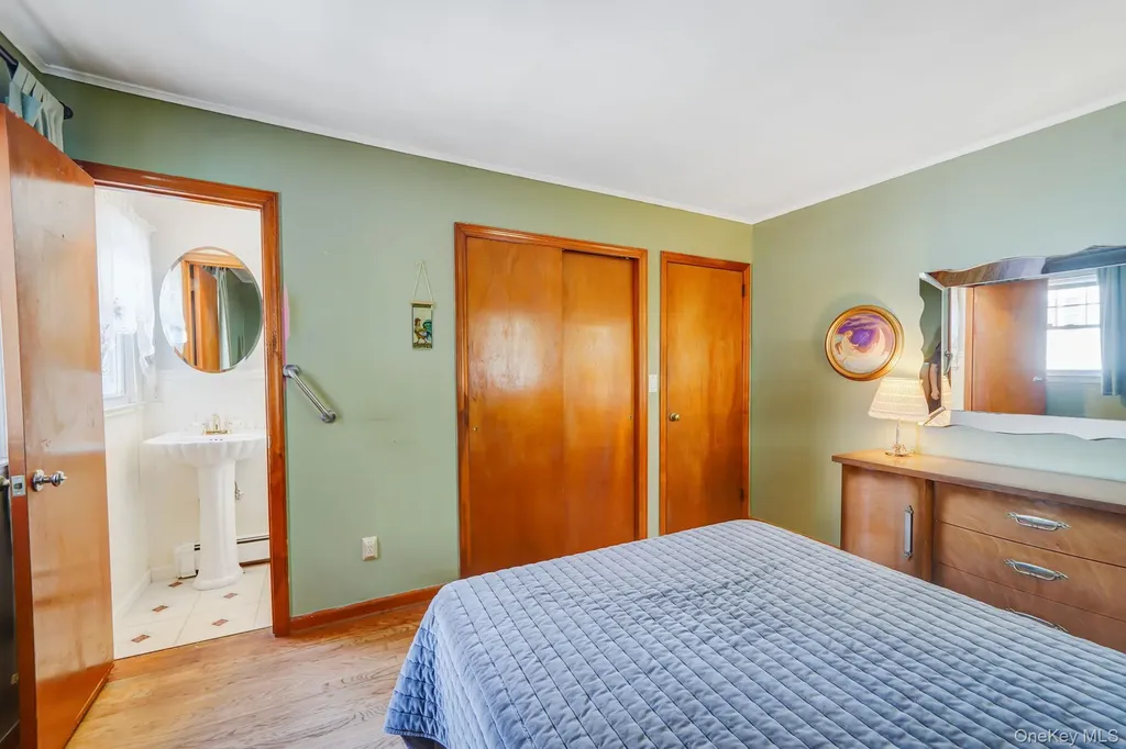 34 Oxbow Road Patchogue NY 11772