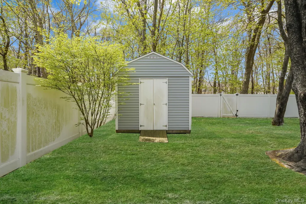 34 Oxbow Road Patchogue NY 11772