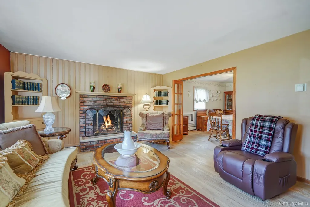 34 Oxbow Road Patchogue NY 11772