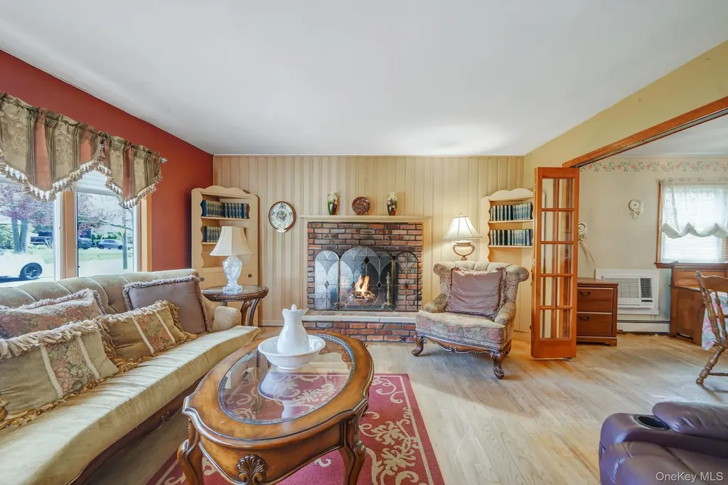 34 Oxbow Road Patchogue NY 11772
