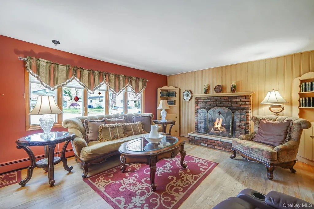 34 Oxbow Road Patchogue NY 11772