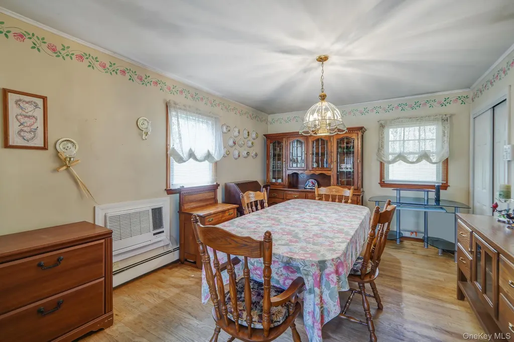 34 Oxbow Road Patchogue NY 11772