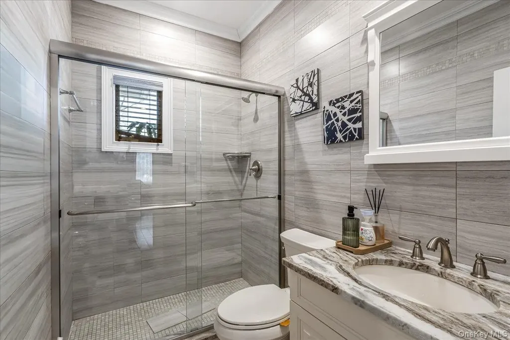 39 Coolidge Avenue Roslyn Heights NY 11577
