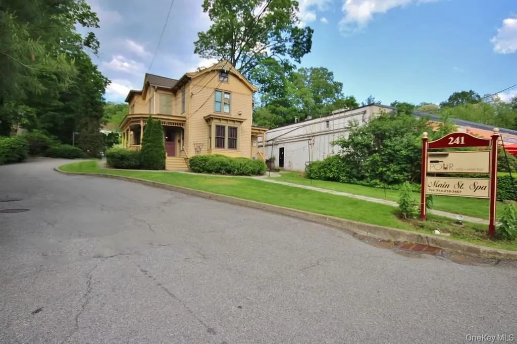 241 E Main Mount Kisco NY 10549