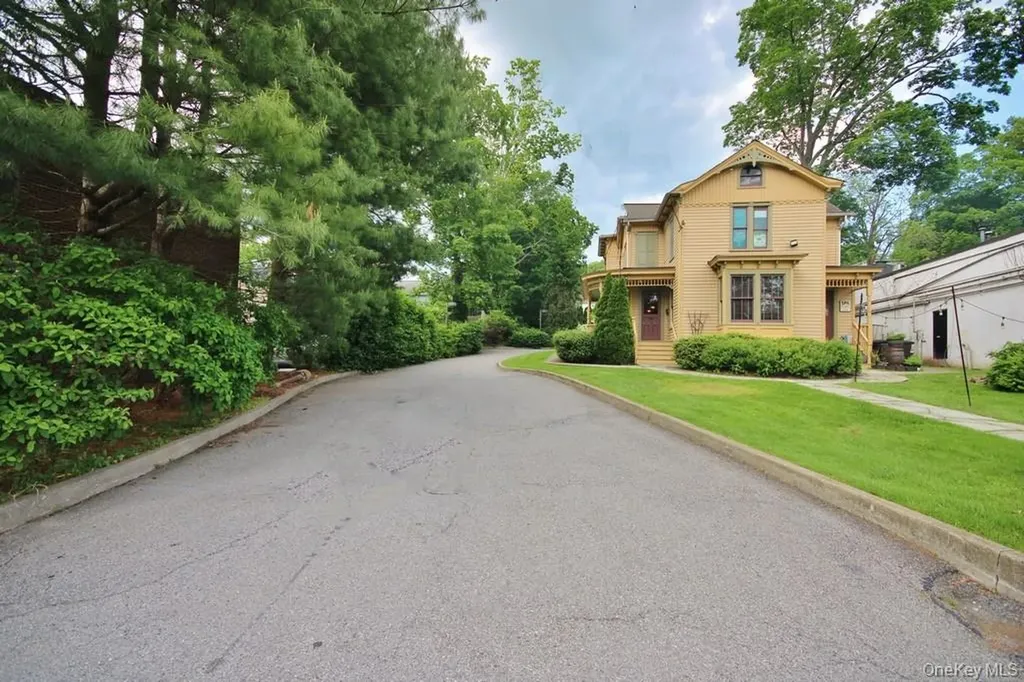 241 E Main Mount Kisco NY 10549