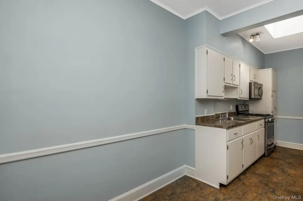 77-21 76th Street Glendale NY 11385