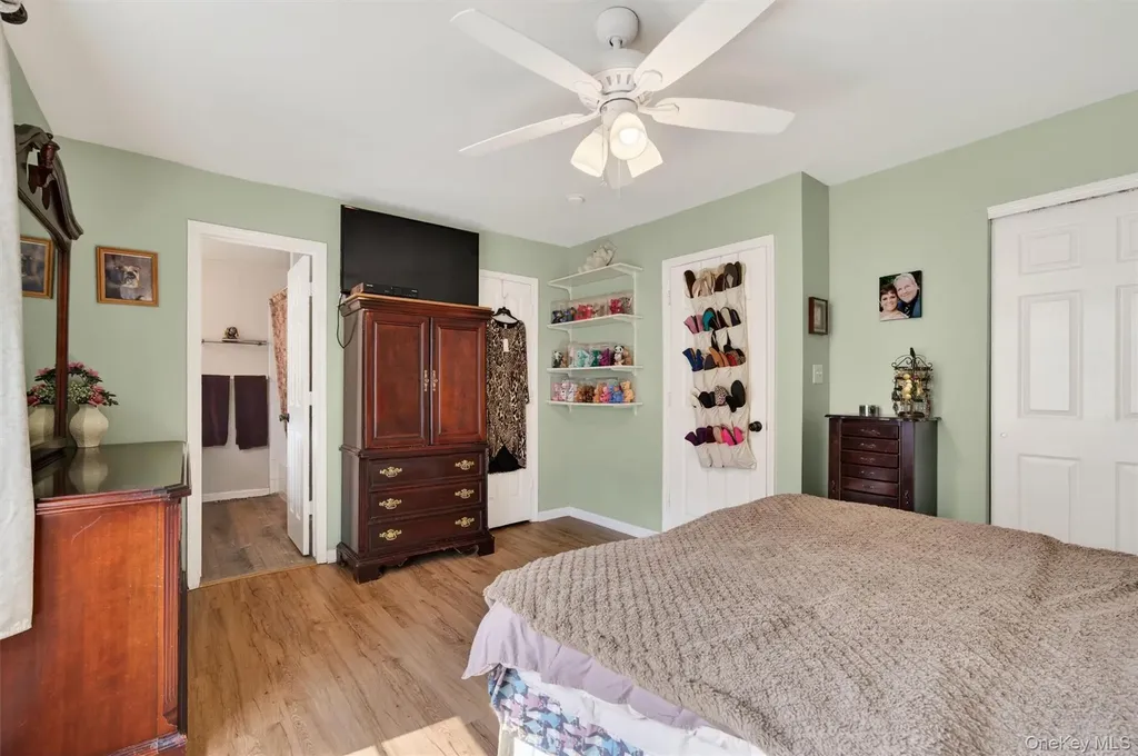 28 Lois Lane Monroe NY 10950
