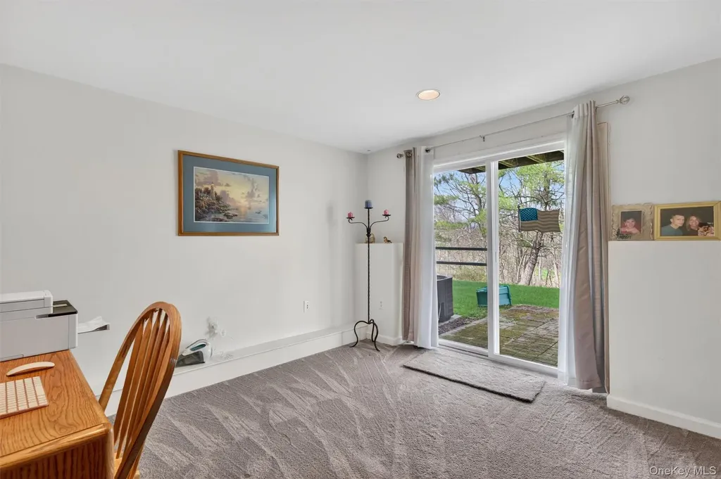 28 Lois Lane Monroe NY 10950