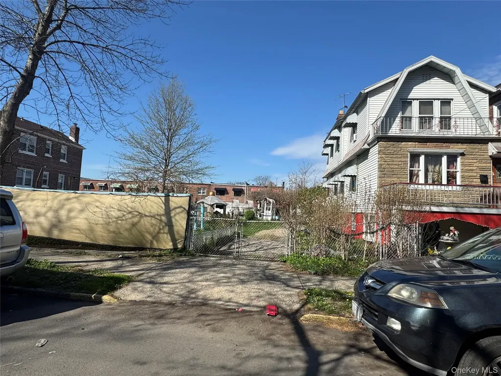 4055 -4059 Murdock Avenue Bronx NY 10466