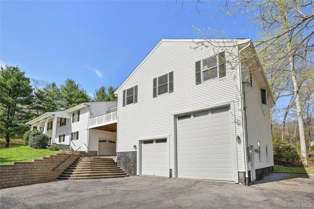 4 Stuart Lane Katonah NY 10536