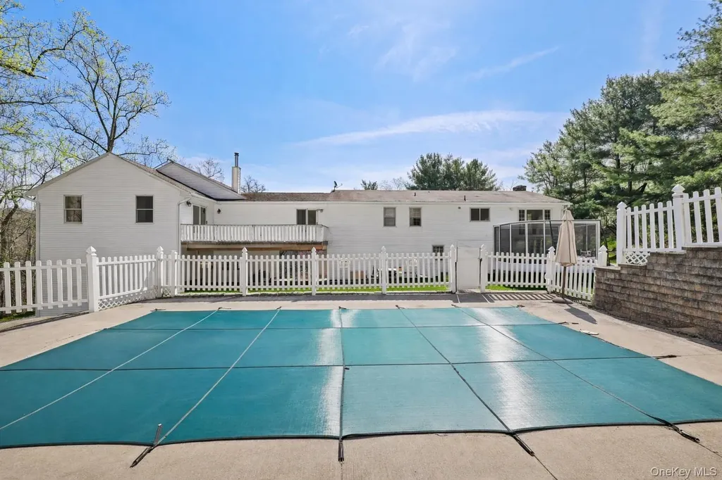 4 Stuart Lane Katonah NY 10536