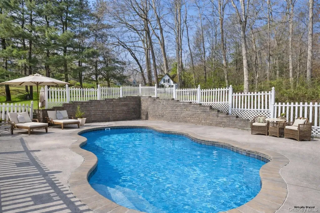 4 Stuart Lane Katonah NY 10536