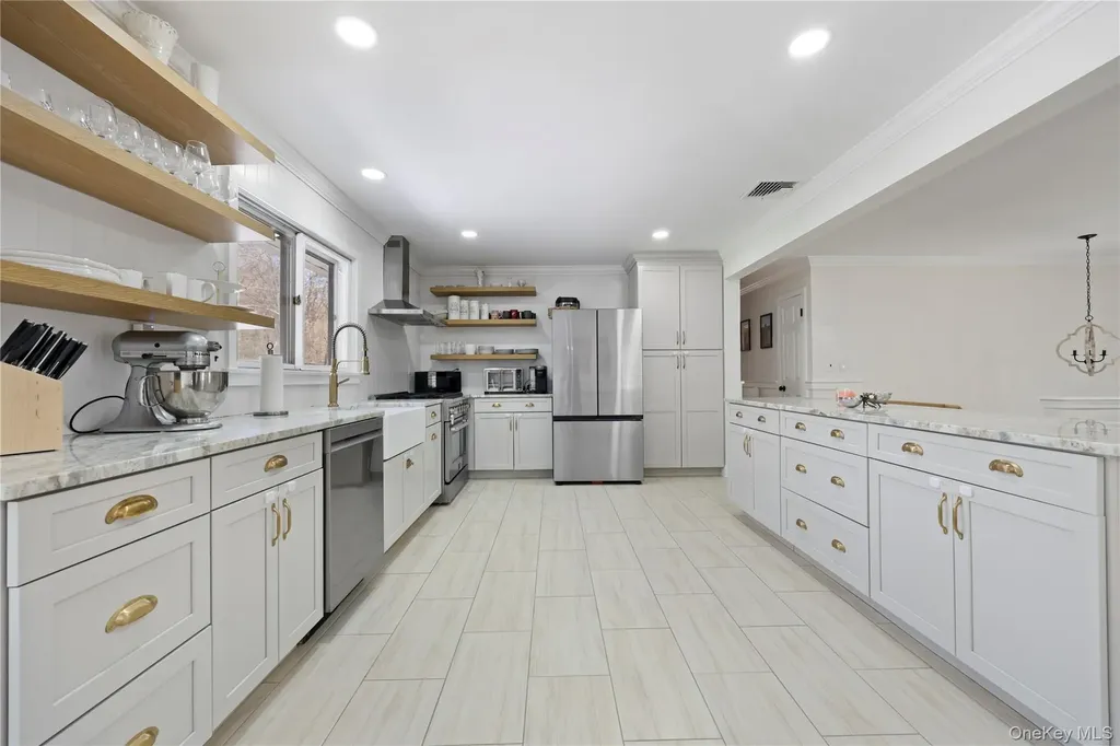 4 Stuart Lane Katonah NY 10536
