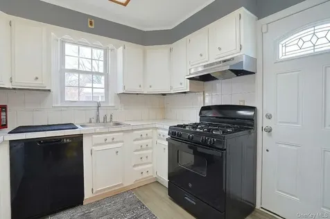 43 John Alden Road New Rochelle NY 10801