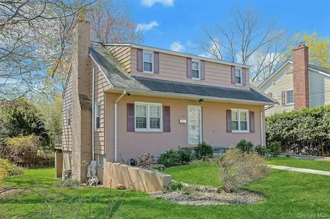 43 John Alden Road New Rochelle NY 10801