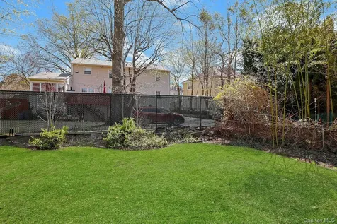 43 John Alden Road New Rochelle NY 10801