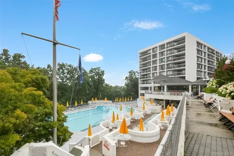 500 High Point Hartsdale NY 10530