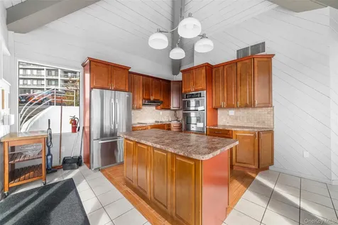 500 High Point Hartsdale NY 10530